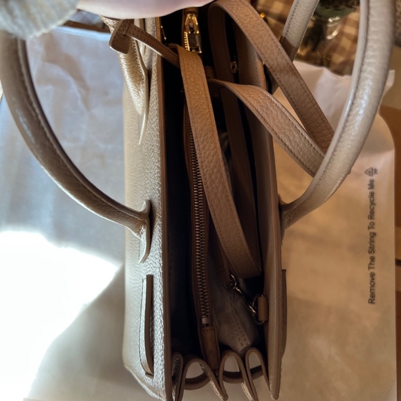 Saint Laurent Sac De Jour Tote-100% Authentic and Wonderful Condition - Picture 10 of 13